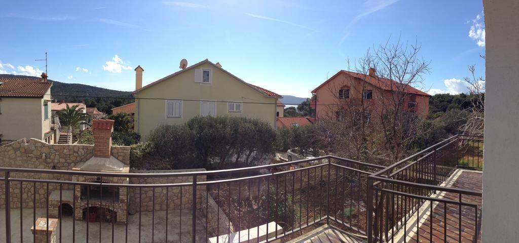 Guesthouse Maver Cres Værelse billede