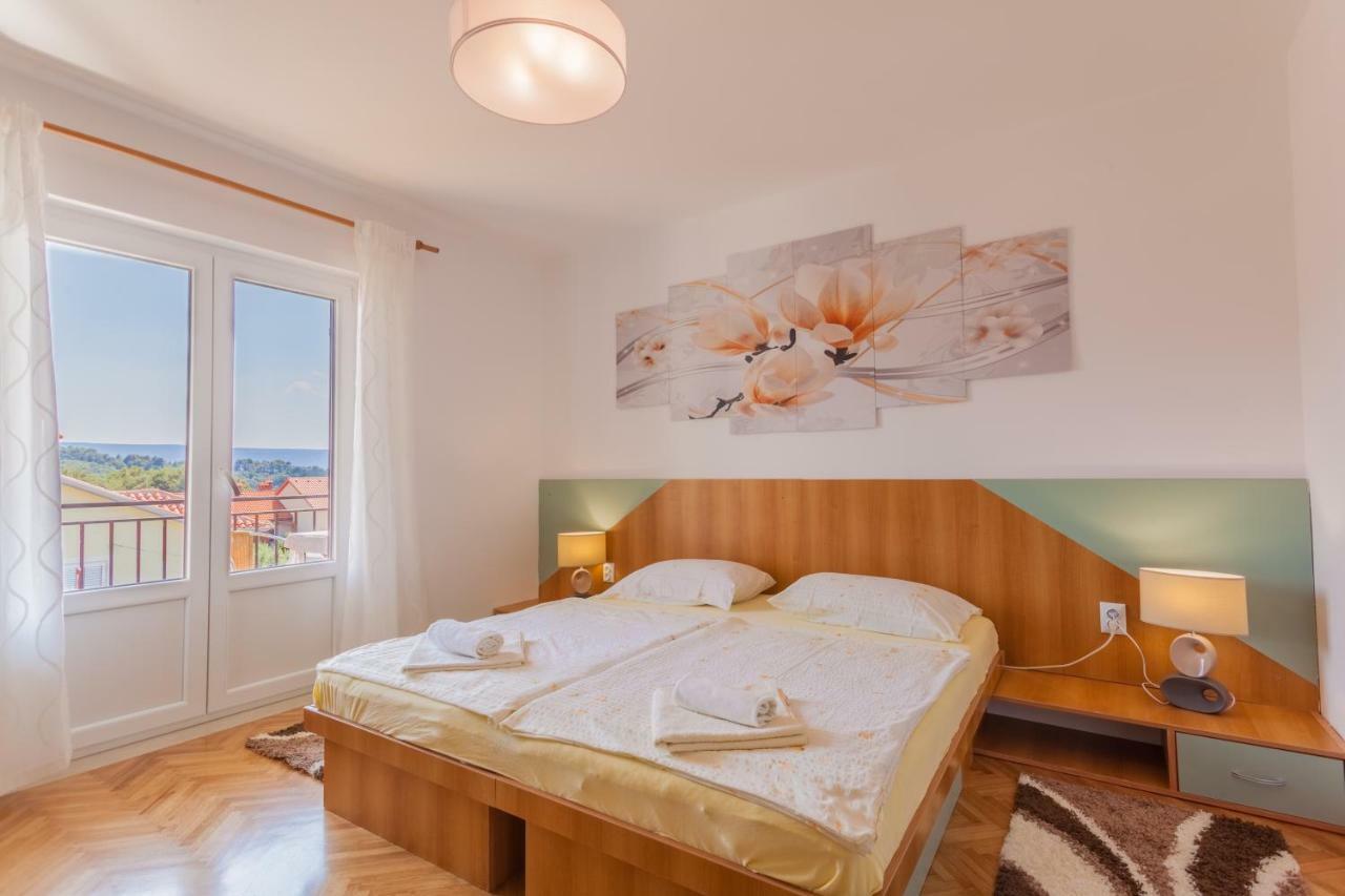 Guesthouse Maver Cres Eksteriør billede
