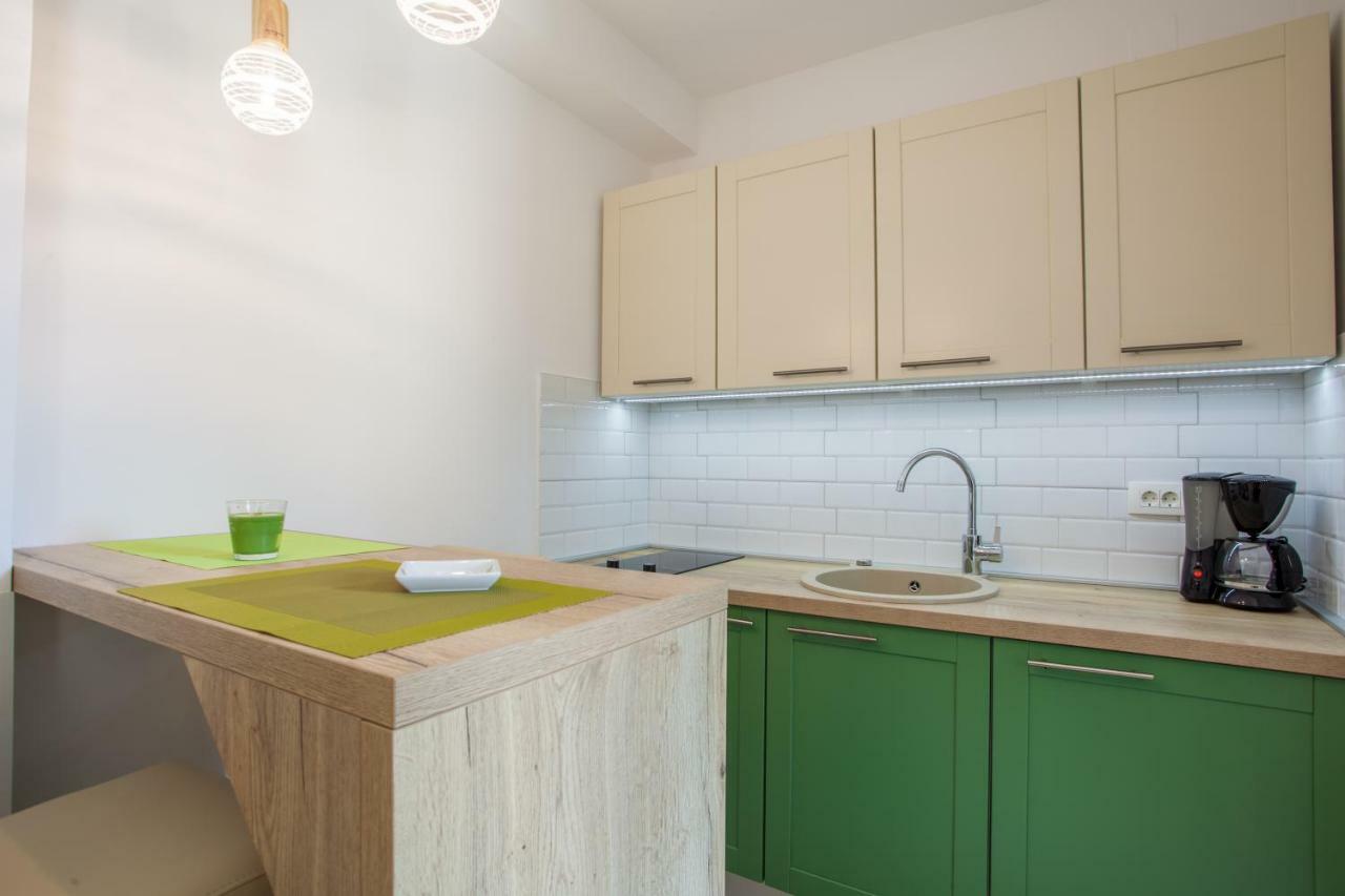 Guesthouse Maver Cres Eksteriør billede