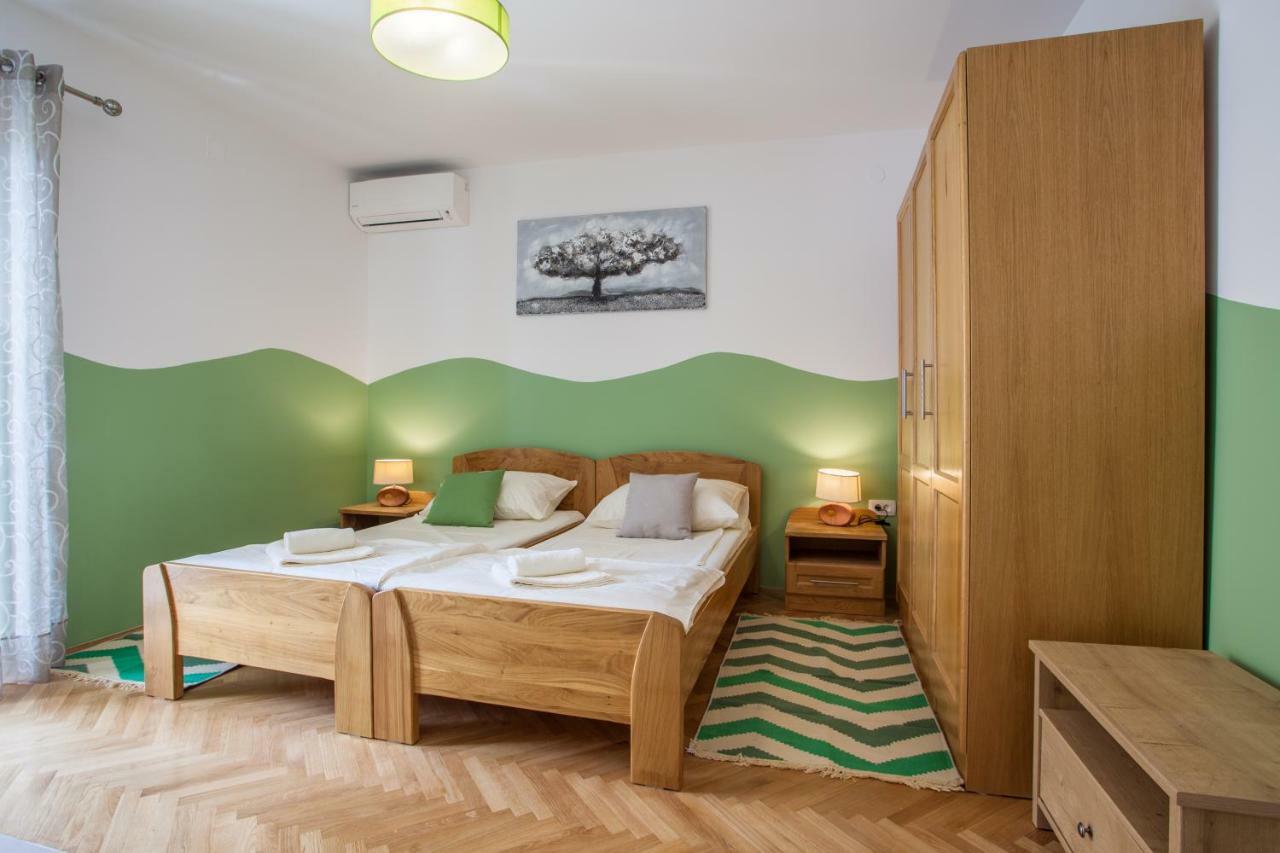 Guesthouse Maver Cres Eksteriør billede