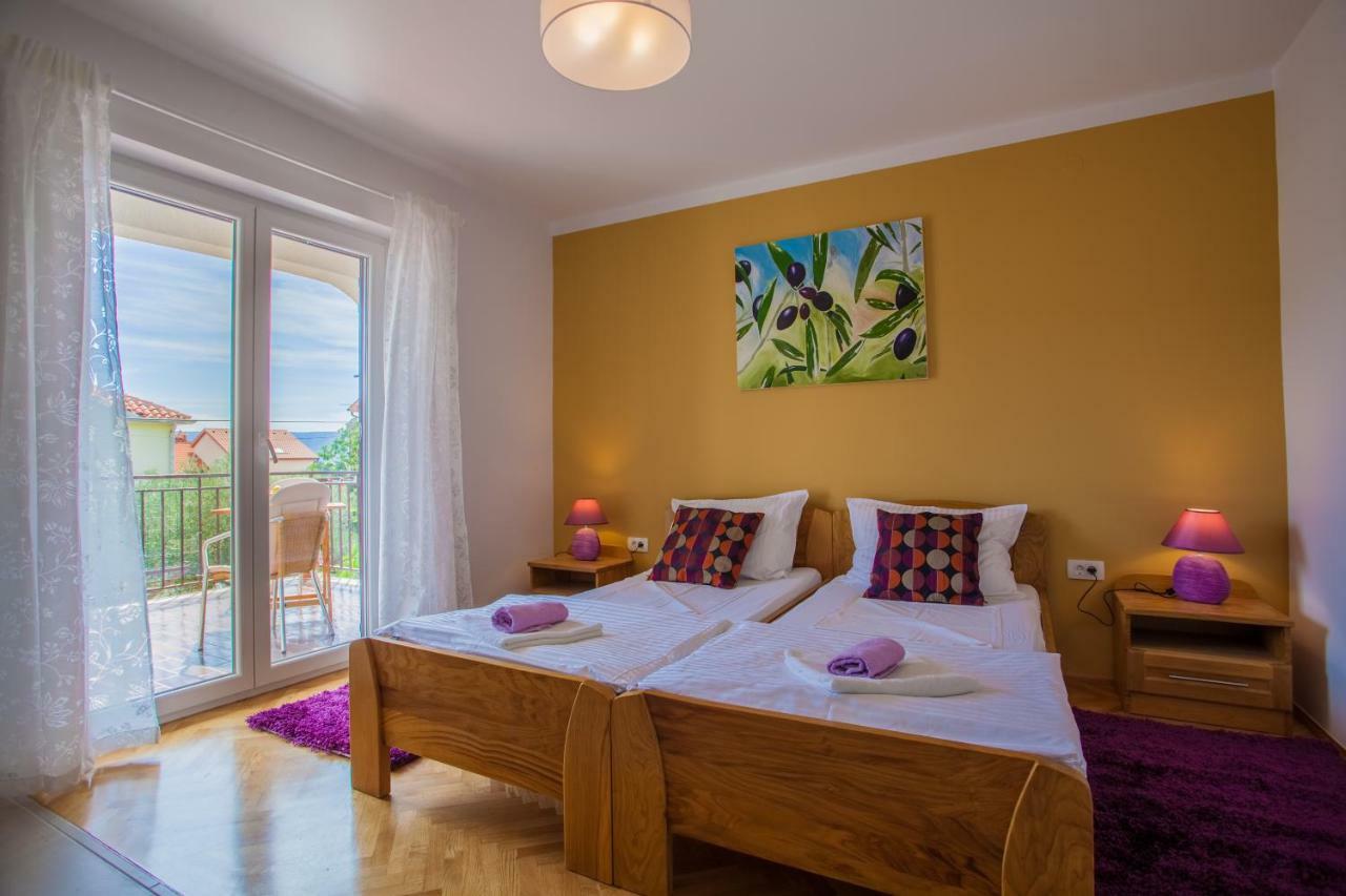 Guesthouse Maver Cres Eksteriør billede